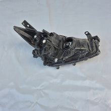 Load image into Gallery viewer, Frontscheinwerfer Mazda III BACS-51040 Ein Stück (Rechts oder Links) Headlight