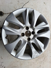 Load image into Gallery viewer, 1x Alufelge 17 Zoll 7.5&quot; 4x108 27ET Glanz Silber 9670292277 Citroën Rim Wheel