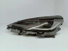 Laden Sie das Bild in den Galerie-Viewer, Frontscheinwerfer Mercedes-Benz Model 3 176088800E LA77606L1929 Links Headlight SCH6370582253fs