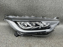 Laden Sie das Bild in den Galerie-Viewer, Frontscheinwerfer Toyota Yaris Rechts Scheinwerfer Headlight SCH9223871822fq