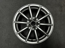 Laden Sie das Bild in den Galerie-Viewer, 1x Alufelge 17 Zoll 7.5" 5x100 36ET Glanz Silber 8X0601025BM Audi Rim Wheel FEL5467320054gp