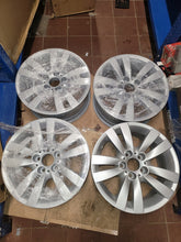Load image into Gallery viewer, 4x Alufelge 17 Zoll 8.5" 5x120 37ET Glanz Silber 6775599-14 BMW Rim Wheel FEL3299865539jt