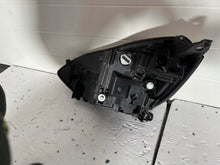 Laden Sie das Bild in den Galerie-Viewer, Frontscheinwerfer Honda Jazz V Rechts Scheinwerfer Headlight SCH7540994790gd