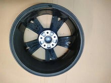 Load image into Gallery viewer, 1x Alufelge 17 Zoll 6.5&quot; 5x112 46ET Glanz 5E3601025AC Skoda Octavia 5e3