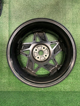 Laden Sie das Bild in den Galerie-Viewer, 1x Alufelge 16 Zoll 6.0" 4x100 50ET Glanz Schwarz 52910-Q0200 Hyundai I20 III Mg FEL4244322855vq