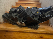 Laden Sie das Bild in den Galerie-Viewer, Frontscheinwerfer Opel Zafira C 133999861RH Rechts Scheinwerfer Headlight