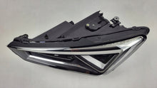 Laden Sie das Bild in den Galerie-Viewer, Frontscheinwerfer Seat Tarraco 5FJ941007J LED Links Scheinwerfer Headlight