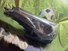 Laden Sie das Bild in den Galerie-Viewer, Frontscheinwerfer Opel Crossland Avensis LED Links Scheinwerfer Headlight SCH9486599350tw
