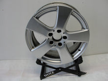 Laden Sie das Bild in den Galerie-Viewer, 1x Alufelge 17 Zoll 7.0&quot; 5x112 48ET A2054010400 Mercedes-Benz W205 Rim Wheel