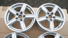 Load image into Gallery viewer, 4x Alufelge 17 Zoll 7.5" 5x120 34ET Glanz Silber RC21-757 BMW Rim Wheel FEL2791879478hi