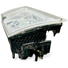 Laden Sie das Bild in den Galerie-Viewer, Frontscheinwerfer Volvo 21323113 Rechts Scheinwerfer Headlight SCH6756663871uy