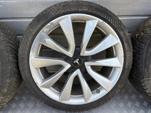 Laden Sie das Bild in den Galerie-Viewer, 1x Alufelge 19 Zoll 8.5" 5x114.3 1044224-00-B Tesla 3 Rim Wheel FEL7070313609bh