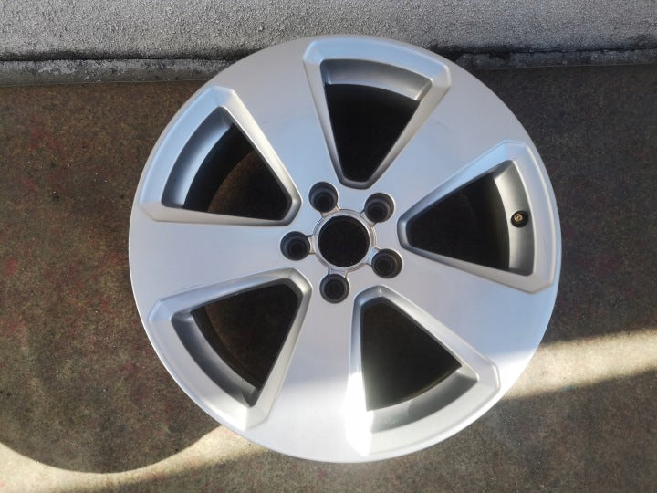 1x Alufelge 17 Zoll 7.5" 5x112 43ET 8V0601025P Audi A3 Rim Wheel FEL5566808057av