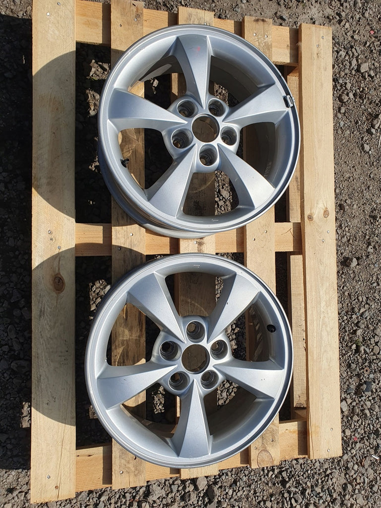 1x Alufelge 16 Zoll 7.0" 5x114.3 38 5ET Matt Silber 52910-3Z100 Hyundai I40 FEL4450956261tl