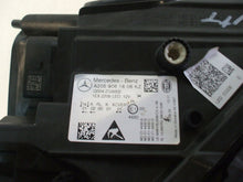 Load image into Gallery viewer, Frontscheinwerfer Mercedes-Benz W205 A2059061606 LED Rechts oder Links SCH6799584350aw
