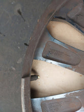 Laden Sie das Bild in den Galerie-Viewer, 1x Alufelge 16 Zoll 6.5&quot; 5x114.3 44ET 403007532R Renault Rim Wheel