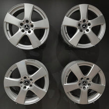 Laden Sie das Bild in den Galerie-Viewer, 4x Alufelge 17 Zoll 7.0&quot; 5x112 48,5ET A2054015500 Mercedes-Benz W205 W204