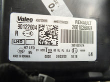Load image into Gallery viewer, Frontscheinwerfer Renault Megane IV 260102686R Rechts Scheinwerfer Headlight SCH7377605208ad