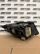 Laden Sie das Bild in den Galerie-Viewer, Frontscheinwerfer BMW E91 E90 6942737 6948180 Xenon Rechts oder Links
