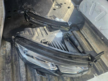 Laden Sie das Bild in den Galerie-Viewer, Frontscheinwerfer Citroën C5 Aircross 9816924780 Rechts Scheinwerfer Headlight