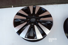 Load image into Gallery viewer, 1x Alufelge 15 Zoll 5.0&quot; 4x100 38ET 403009407R Renault Clio Rim Wheel