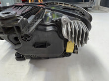 Laden Sie das Bild in den Galerie-Viewer, Frontscheinwerfer VW Passat B8 3G1941082P Full LED Rechts Scheinwerfer Headlight SCH3073398293al