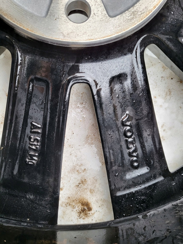 1x Alufelge 18 Zoll 8.0" 5x108 42ET 32294236 Volvo V60 V90 Rim Wheel