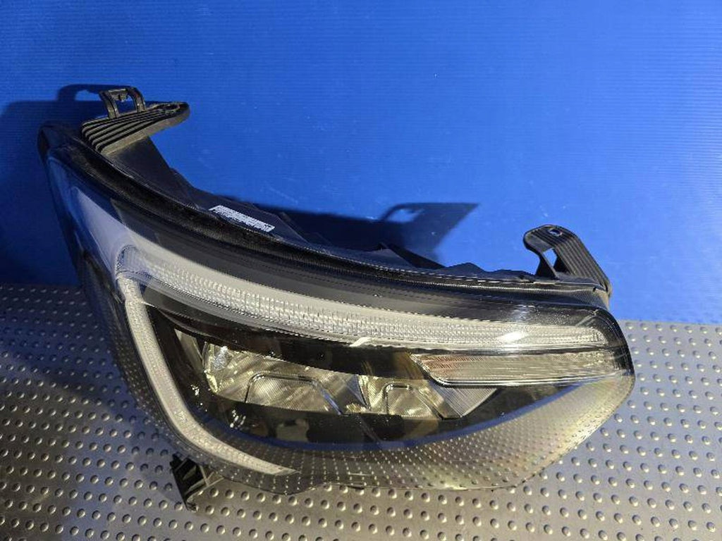 Frontscheinwerfer Renault Master III 260105567R LED Rechts Headlight SCH5350803902qm