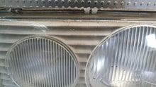 Laden Sie das Bild in den Galerie-Viewer, Frontscheinwerfer Mercedes-Benz W123 Links Scheinwerfer Headlight