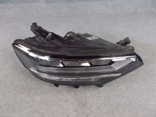 Laden Sie das Bild in den Galerie-Viewer, Frontscheinwerfer VW Passat 3G1941036P Full LED Rechts Scheinwerfer Headlight