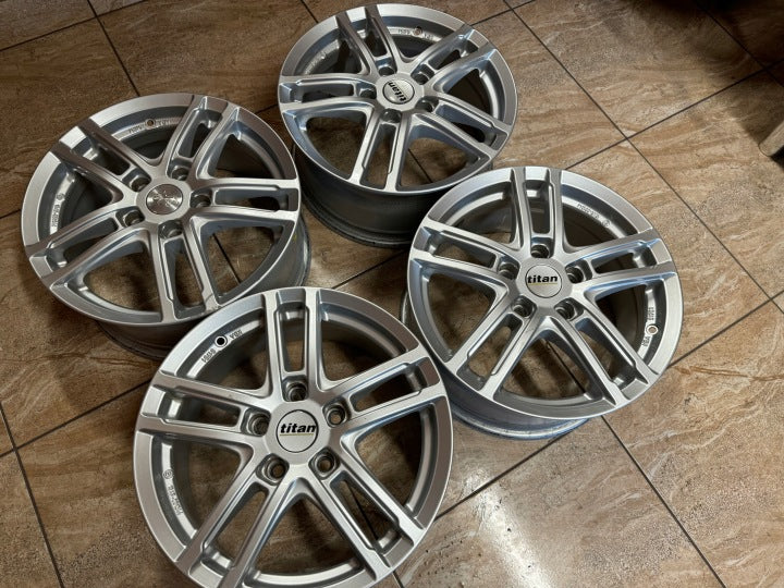 4x Alufelge 16 Zoll 7.0" 5x112 52ET Glanz Silber Audi I Rim Wheel FEL3845203919na