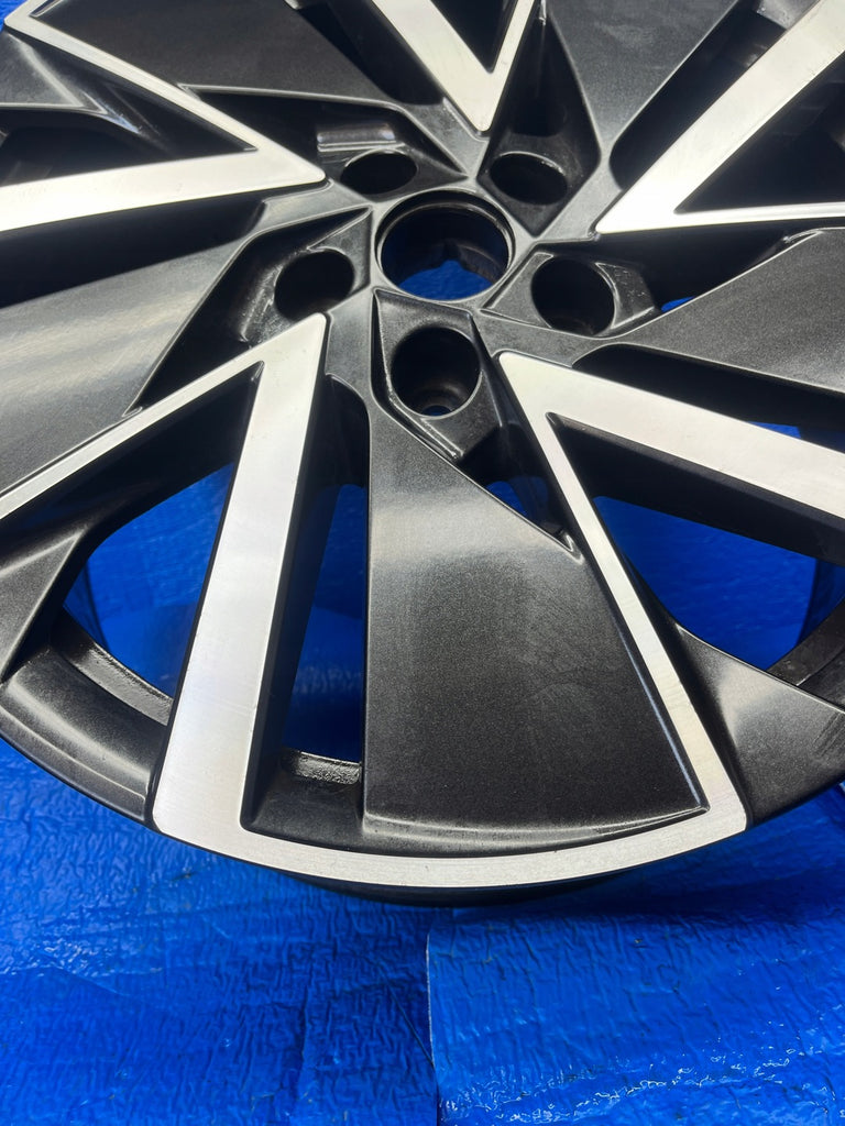 1x Alufelge 18 Zoll 7.5" 5x112 48ET Glanz Schwarz 5E3601025AD Mg Octavia 5e3 Iv