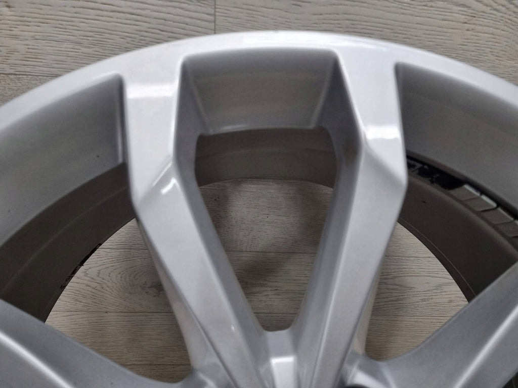 1x Alufelge 18 Zoll 8.0" 5x112 40ET 8W0601025H Audi A4 Rim Wheel