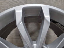 Load image into Gallery viewer, 1x Alufelge 18 Zoll 8.0&quot; 5x112 40ET 8W0601025H Audi A4 Rim Wheel