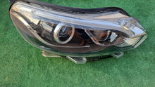 Laden Sie das Bild in den Galerie-Viewer, Frontscheinwerfer Toyota Proace 9808237480-00 Xenon Rechts Headlight SCH8306426032xz