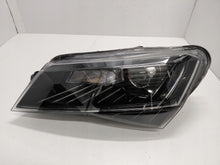 Laden Sie das Bild in den Galerie-Viewer, Frontscheinwerfer Skoda Superb III 3V1941015B Xenon Links Scheinwerfer Headlight SCH3435313360lj