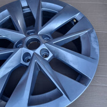 Load image into Gallery viewer, 1x Alufelge 17 Zoll 7.0" 5x112 46ET Glanz Silber 5E3601025E Skoda Octavia Iv FEL8330374343gh
