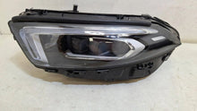 Laden Sie das Bild in den Galerie-Viewer, Frontscheinwerfer Mercedes-Benz A1779065303 Links Scheinwerfer Headlight