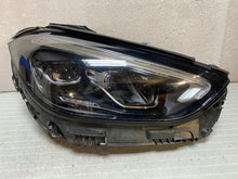 Laden Sie das Bild in den Galerie-Viewer, Frontscheinwerfer Mercedes-Benz W206 A2069068204 LED Rechts Headlight SCH4424176393qz
