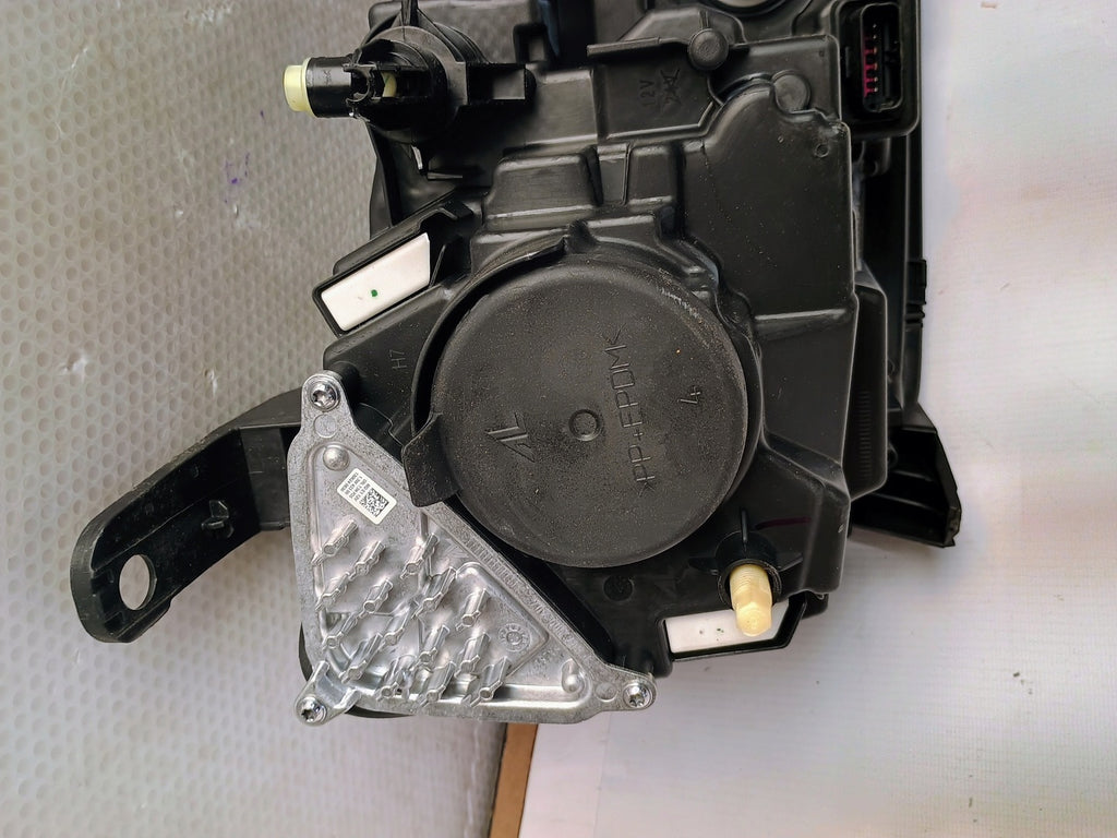 Frontscheinwerfer Dacia Duster 260609367R LED Ein Stück (Rechts oder Links)