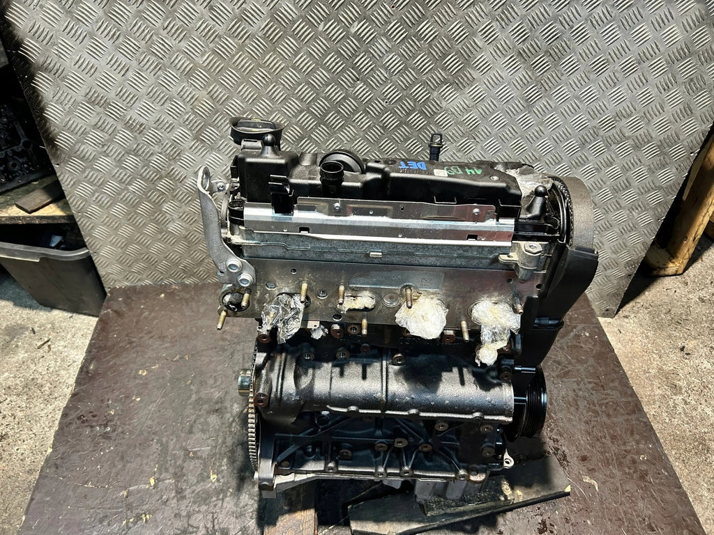 Motor Audi A4 B9 DET 2.0 TDI 190PS 137TKm 2017 Diesel Engine Unkomplett
