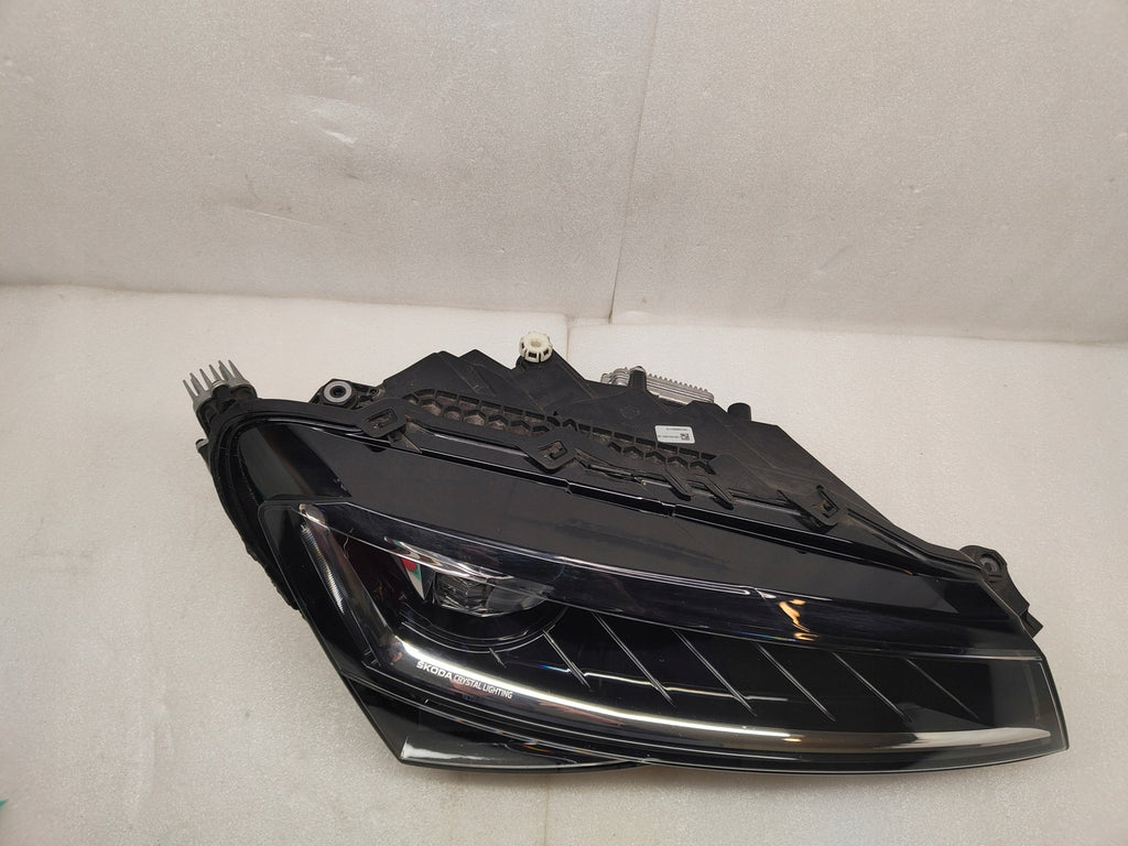 Frontscheinwerfer Skoda Superb III 3V1941016E Full LED Rechts Headlight