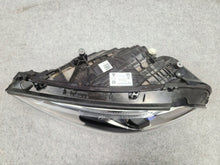 Laden Sie das Bild in den Galerie-Viewer, Frontscheinwerfer Mercedes-Benz W177 A1779065704 Links Scheinwerfer Headlight SCH8190764930fo