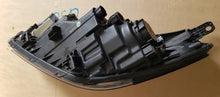 Load image into Gallery viewer, Frontscheinwerfer Hyundai Tucson 92102-D7200 Rechts Scheinwerfer Headlight SCH7279573454ck