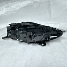 Load image into Gallery viewer, Frontscheinwerfer Volvo S40 32228484 LED Rechts Scheinwerfer Headlight SCH7819968112up