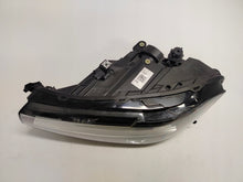 Laden Sie das Bild in den Galerie-Viewer, Frontscheinwerfer VW T-Cross 2GM941005B LED Links Scheinwerfer Headlight