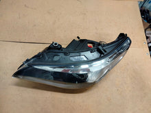 Laden Sie das Bild in den Galerie-Viewer, Frontscheinwerfer BMW E60 Xenon Links Scheinwerfer Headlight SCH6665901872en