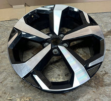 Load image into Gallery viewer, 1x Alufelge 19 Zoll 7.5" 5x114.3 35ET Glanz Schwarz 6PA3B-SP63 Nissan Juke FEL3175631611ve