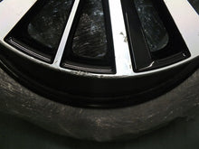 Load image into Gallery viewer, 1x Alufelge 18 Zoll 7.5" 5x112 51ET Glanz Schwarz 5C5071498 VW Rim Wheel FEL7722869571sn