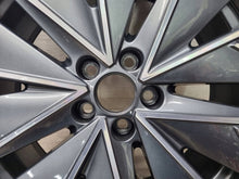 Laden Sie das Bild in den Galerie-Viewer, 1x Alufelge 17 Zoll 658601025F 658601025L Skoda Scala Rim Wheel FEL7942673711cm